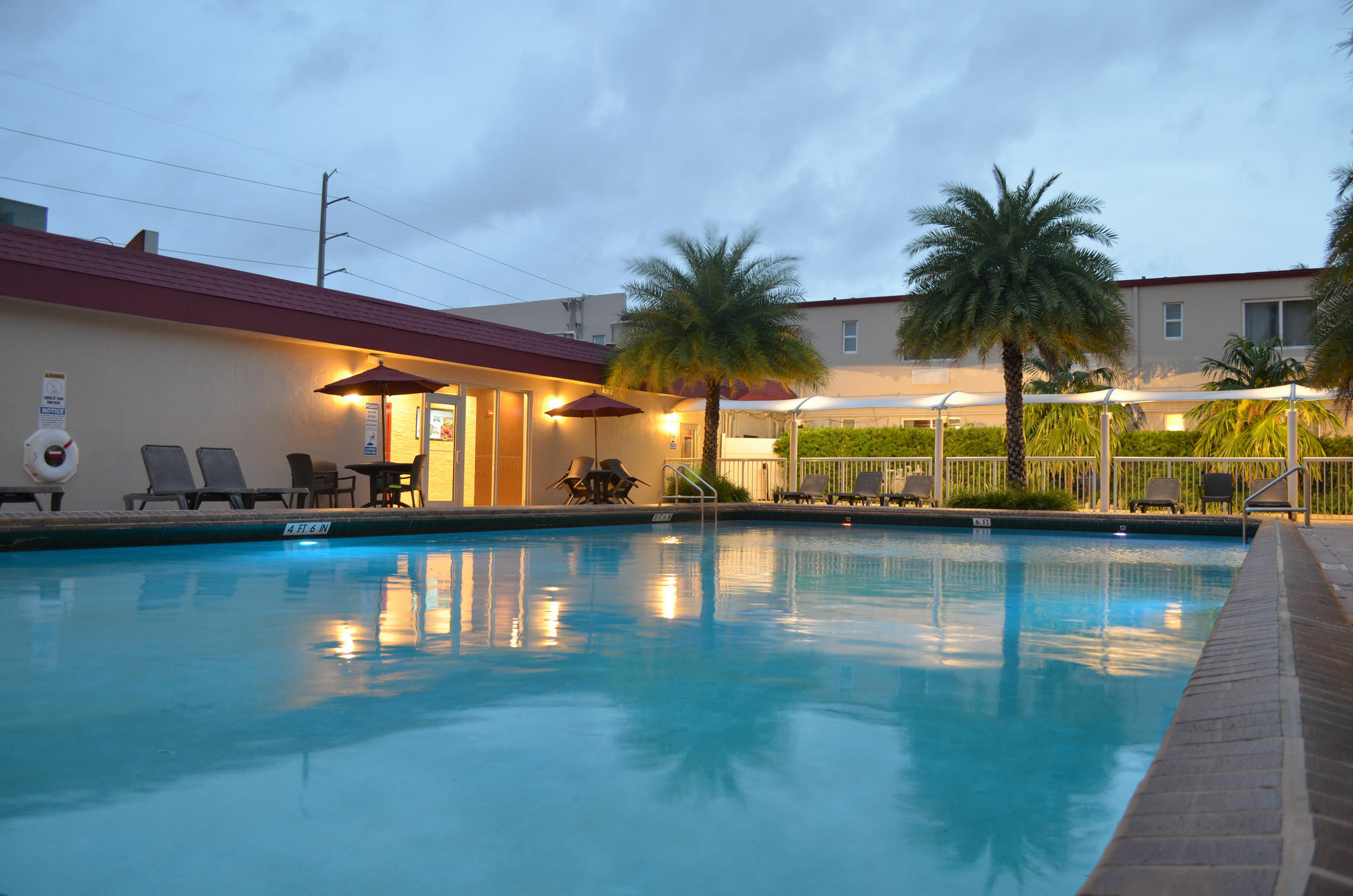 Ramada By Wyndham Miami Springs/Miami International Airport Hotel Luaran gambar