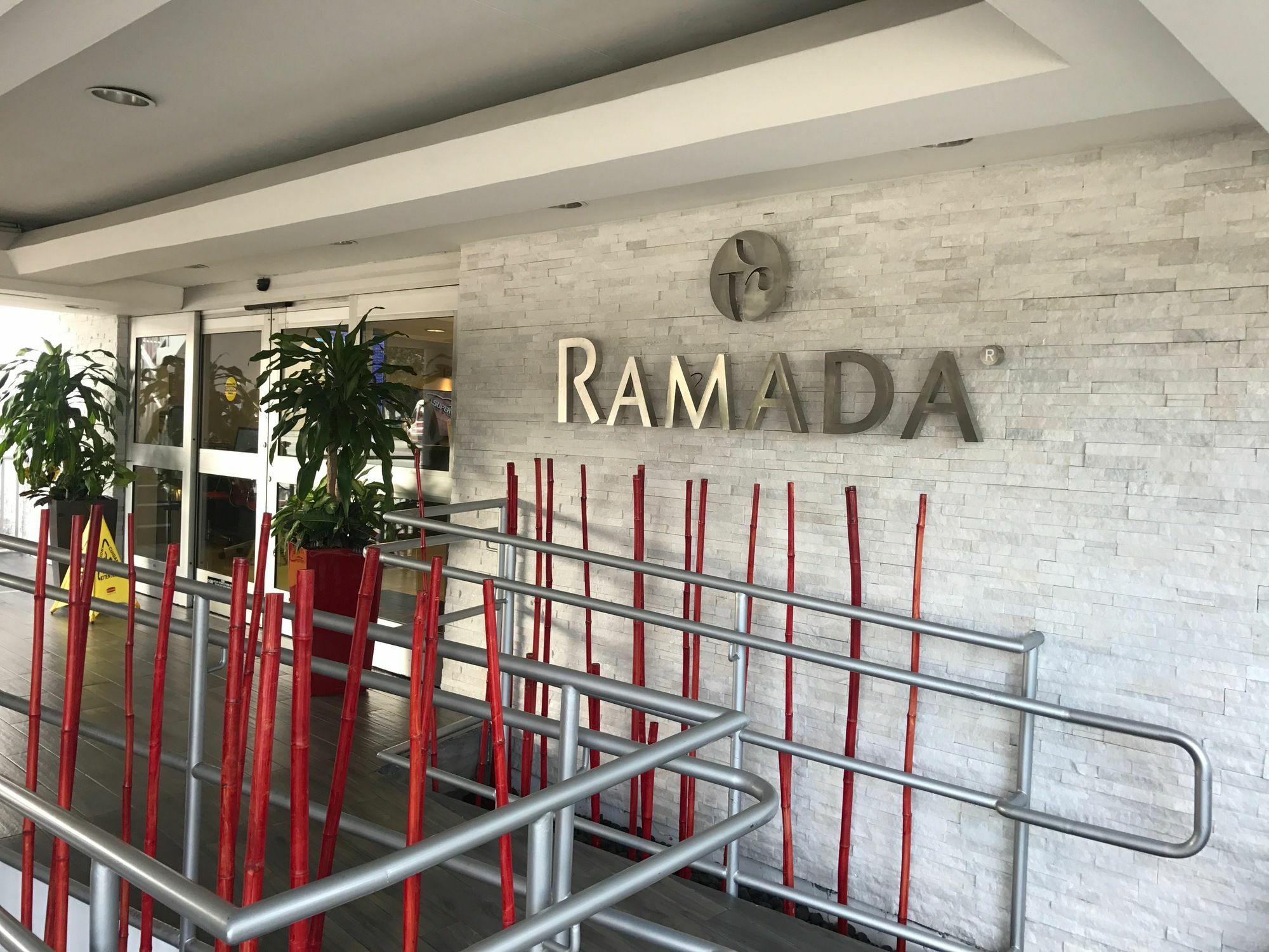Ramada By Wyndham Miami Springs/Miami International Airport Hotel Luaran gambar